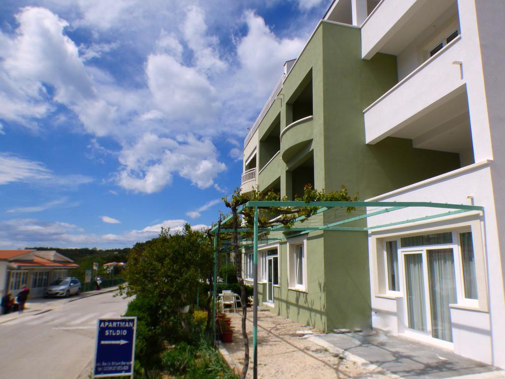 Apartments Hermes Tučepi Exterior foto